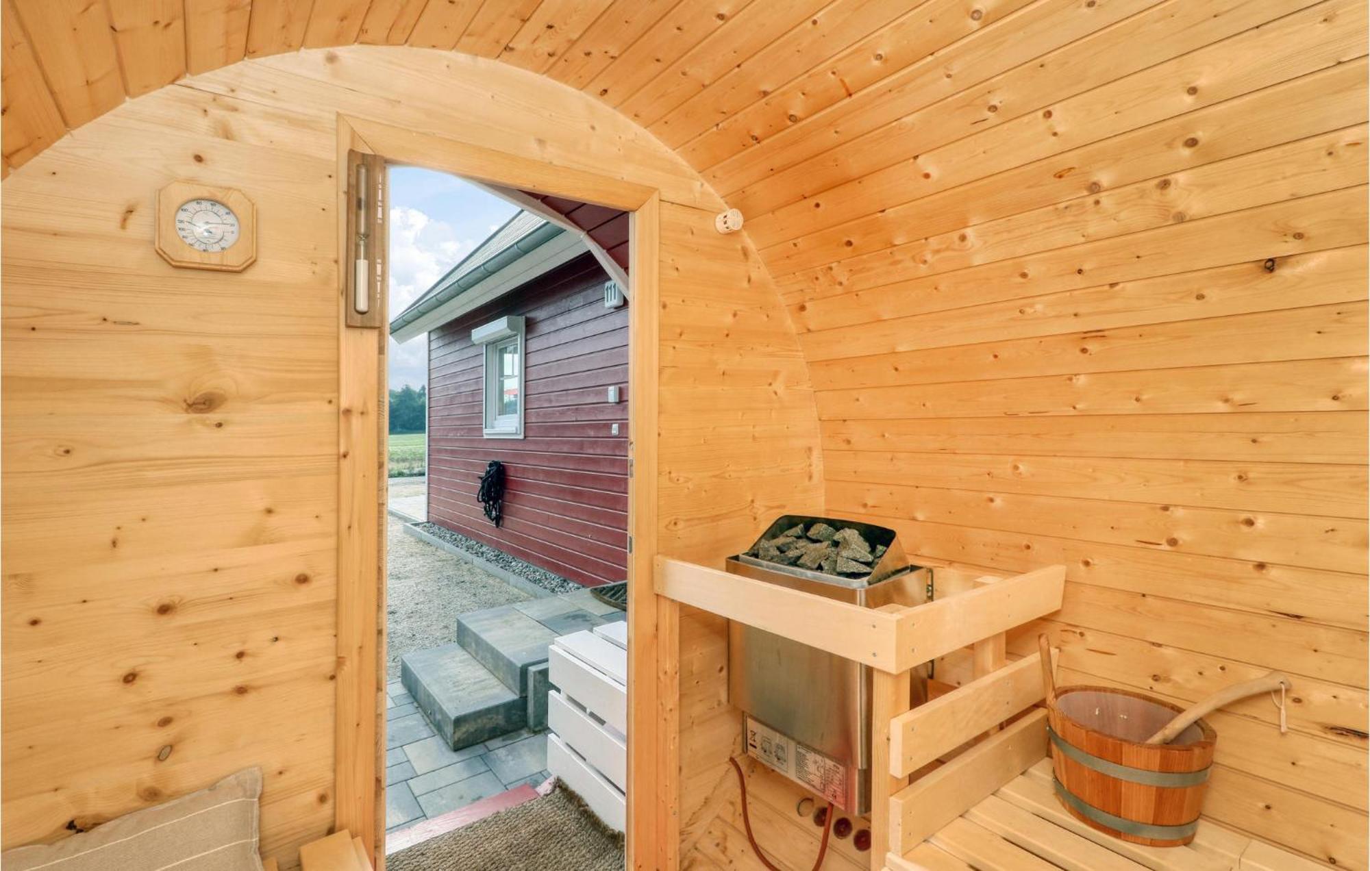 Amazing home in Zerpenschleuse with WiFi, 2 Bedrooms&Sauna Exterior foto